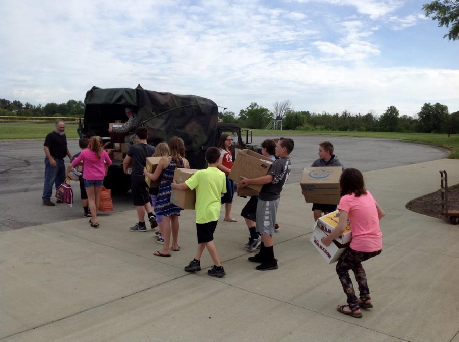Mohawk Students and Community Team Up for Troops