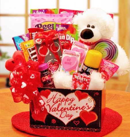 what to get your girlfriend for valentine's day in high school